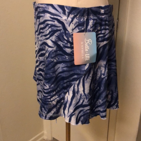 Sofibella tennis skirt - Picture 3 of 9